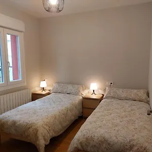 https://hermosa-habitacin-a-10-min-del-centro-de-bilbao-hmed.bilbaohotelsspain.com